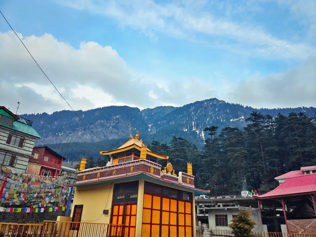 Photo of Buddhist Monastery By Gagan Khunteta