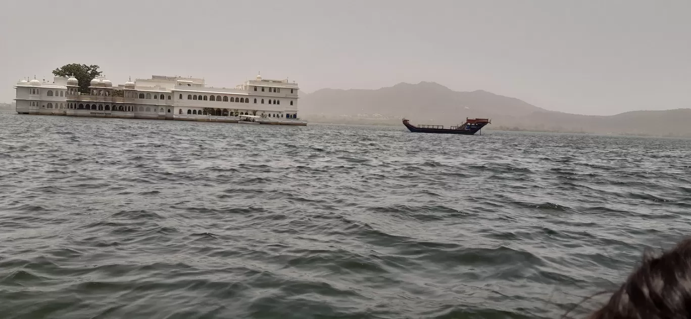 Photo of Lake Pichola By Indic Traveler