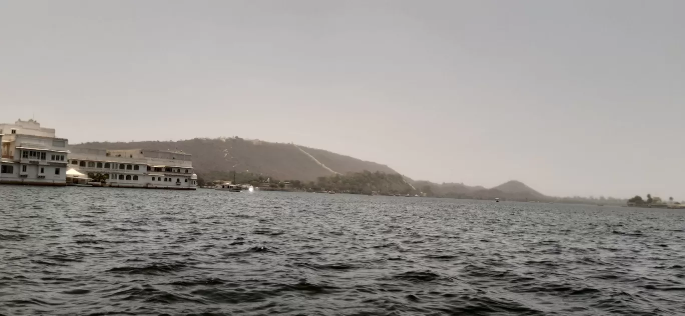Photo of Lake Pichola By Indic Traveler