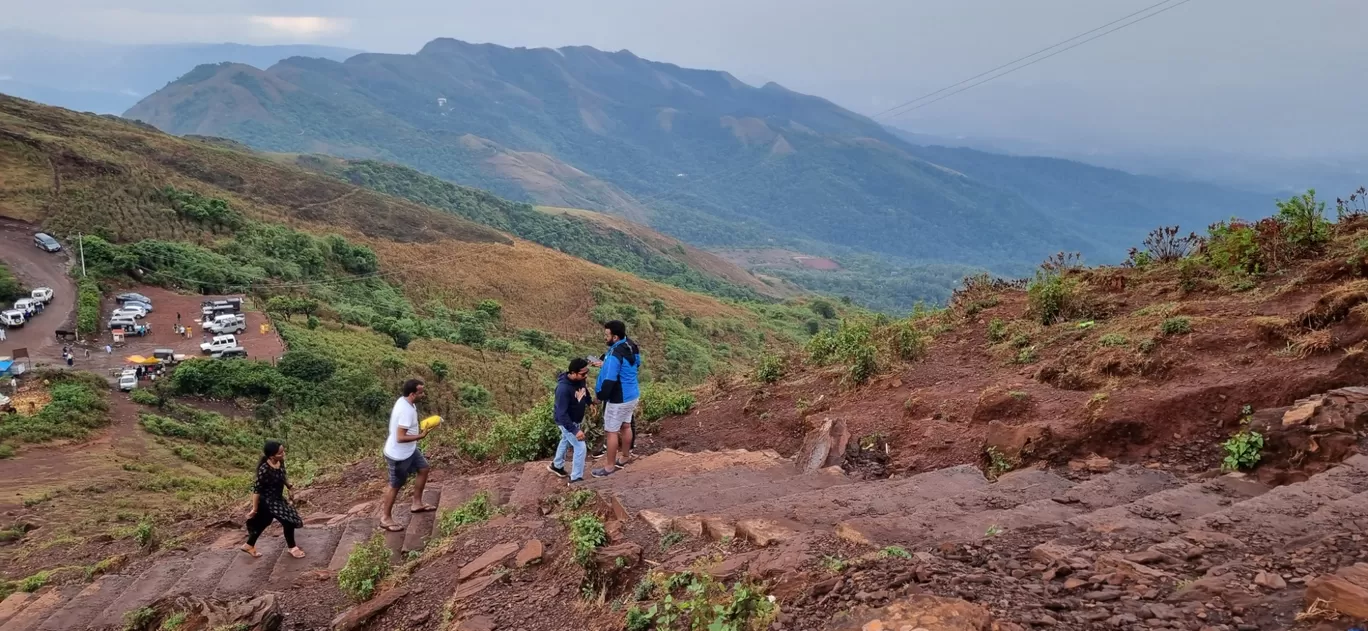 Photo of Mullayanagiri Peak By Anita