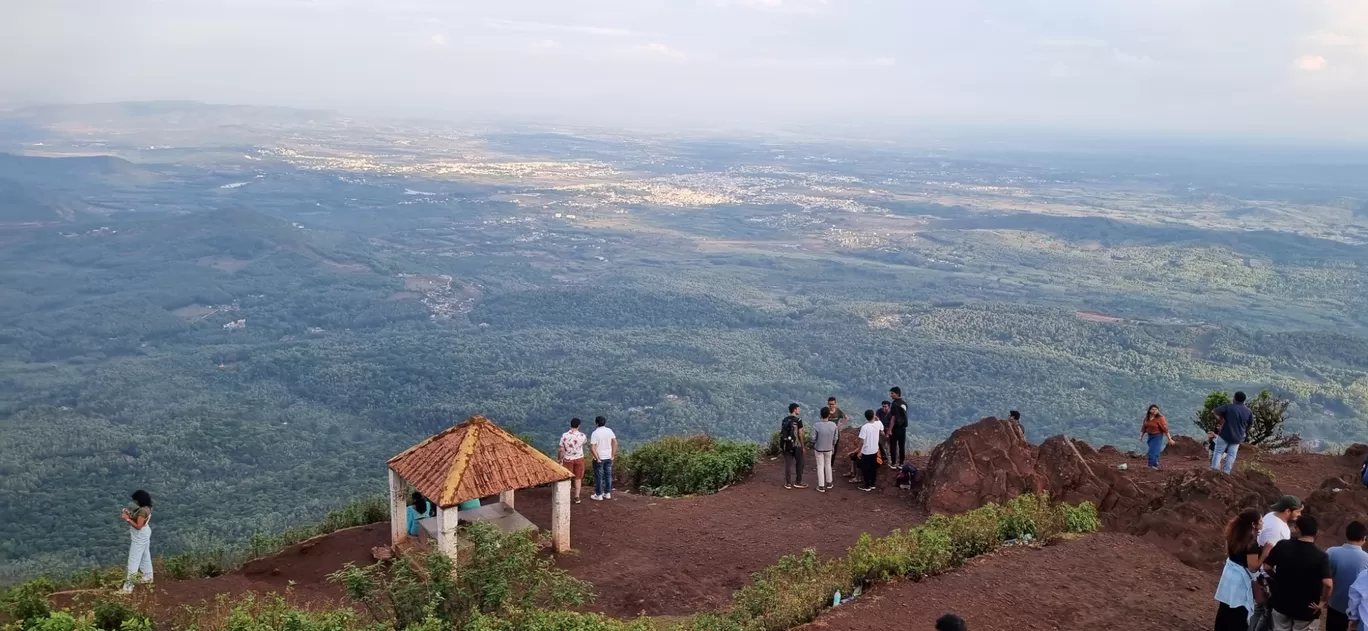 Photo of Mullayanagiri Peak By Anita