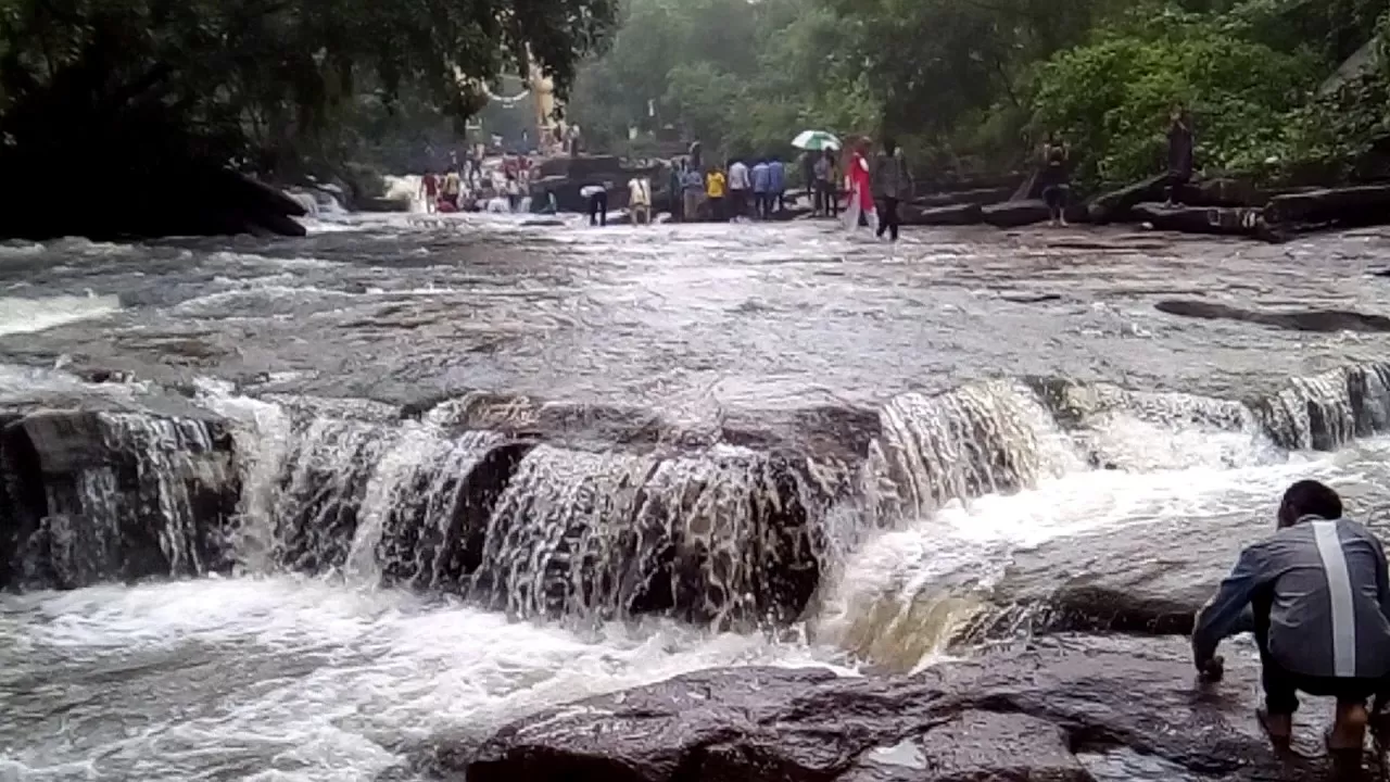 Photo of Jatmai Mata Temple Road By 𝔑𝔦𝔱𝔦𝔫 𝔎𝔲𝔪𝔞𝔯 𝔓𝔯𝔞𝔧𝔞𝔭𝔞𝔱𝔦