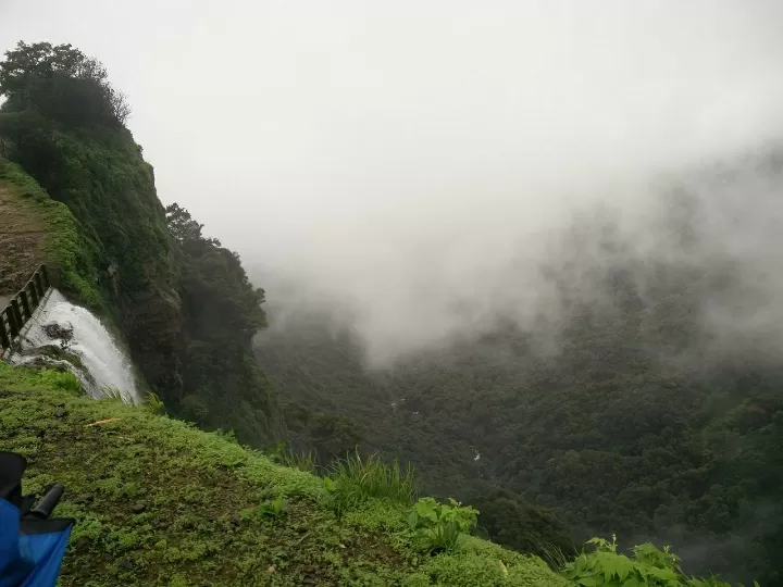 Photo of Amboli Water Falls By 𝔑𝔦𝔱𝔦𝔫 𝔎𝔲𝔪𝔞𝔯 𝔓𝔯𝔞𝔧𝔞𝔭𝔞𝔱𝔦