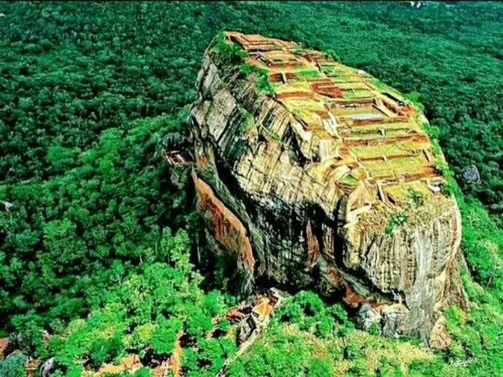 Photo of Sigiriya Rock Fortress By 𝔑𝔦𝔱𝔦𝔫 𝔎𝔲𝔪𝔞𝔯 𝔓𝔯𝔞𝔧𝔞𝔭𝔞𝔱𝔦