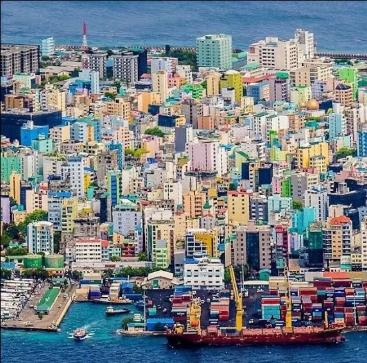 Photo of Malé By 𝔑𝔦𝔱𝔦𝔫 𝔎𝔲𝔪𝔞𝔯 𝔓𝔯𝔞𝔧𝔞𝔭𝔞𝔱𝔦