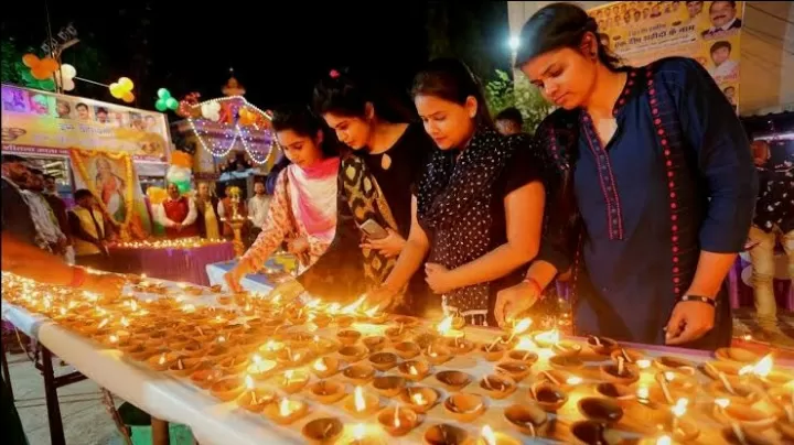 Photo of Diwali By 𝔑𝔦𝔱𝔦𝔫 𝔎𝔲𝔪𝔞𝔯 𝔓𝔯𝔞𝔧𝔞𝔭𝔞𝔱𝔦