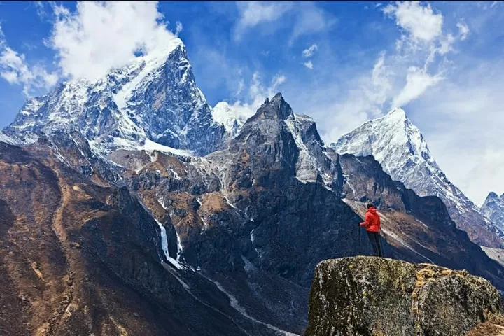 Photo of Sagarmatha National Park By 𝔑𝔦𝔱𝔦𝔫 𝔎𝔲𝔪𝔞𝔯 𝔓𝔯𝔞𝔧𝔞𝔭𝔞𝔱𝔦