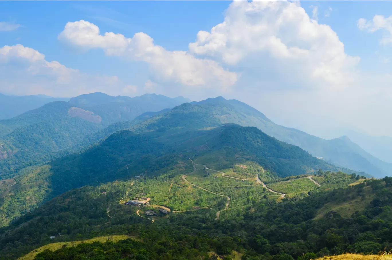 Photo of Ponmudi Hill Station By Rohit Narayan R