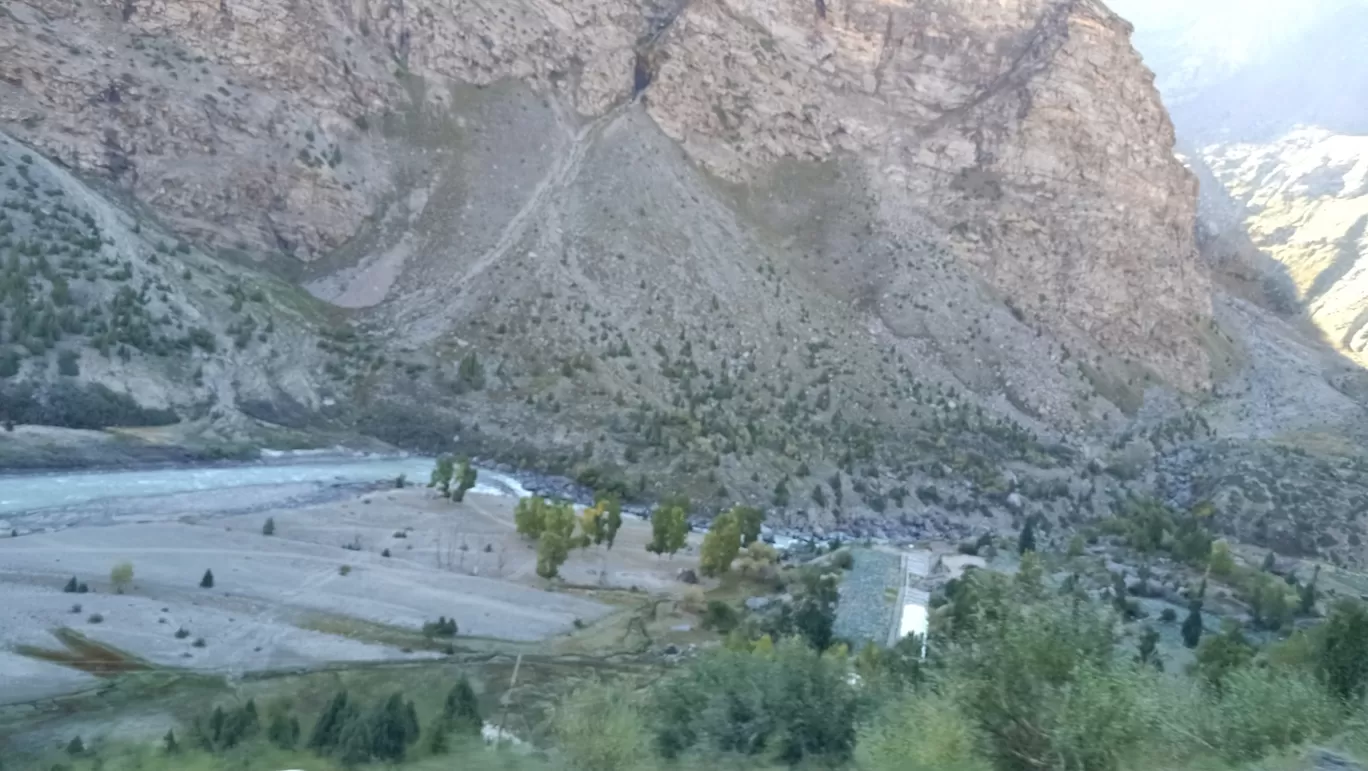 Photo of Keylong-Leh Road By Mandyal Kapil