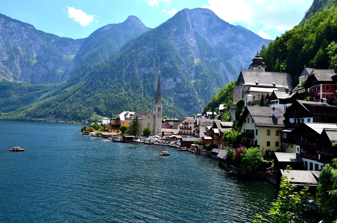 Photo of Hallstatt By Bibek Chaudhuri