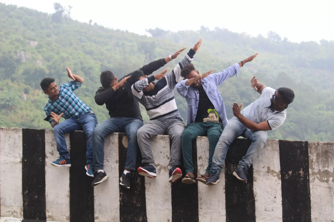 Photo of Mankadadian Waterfall By Debasish Panda