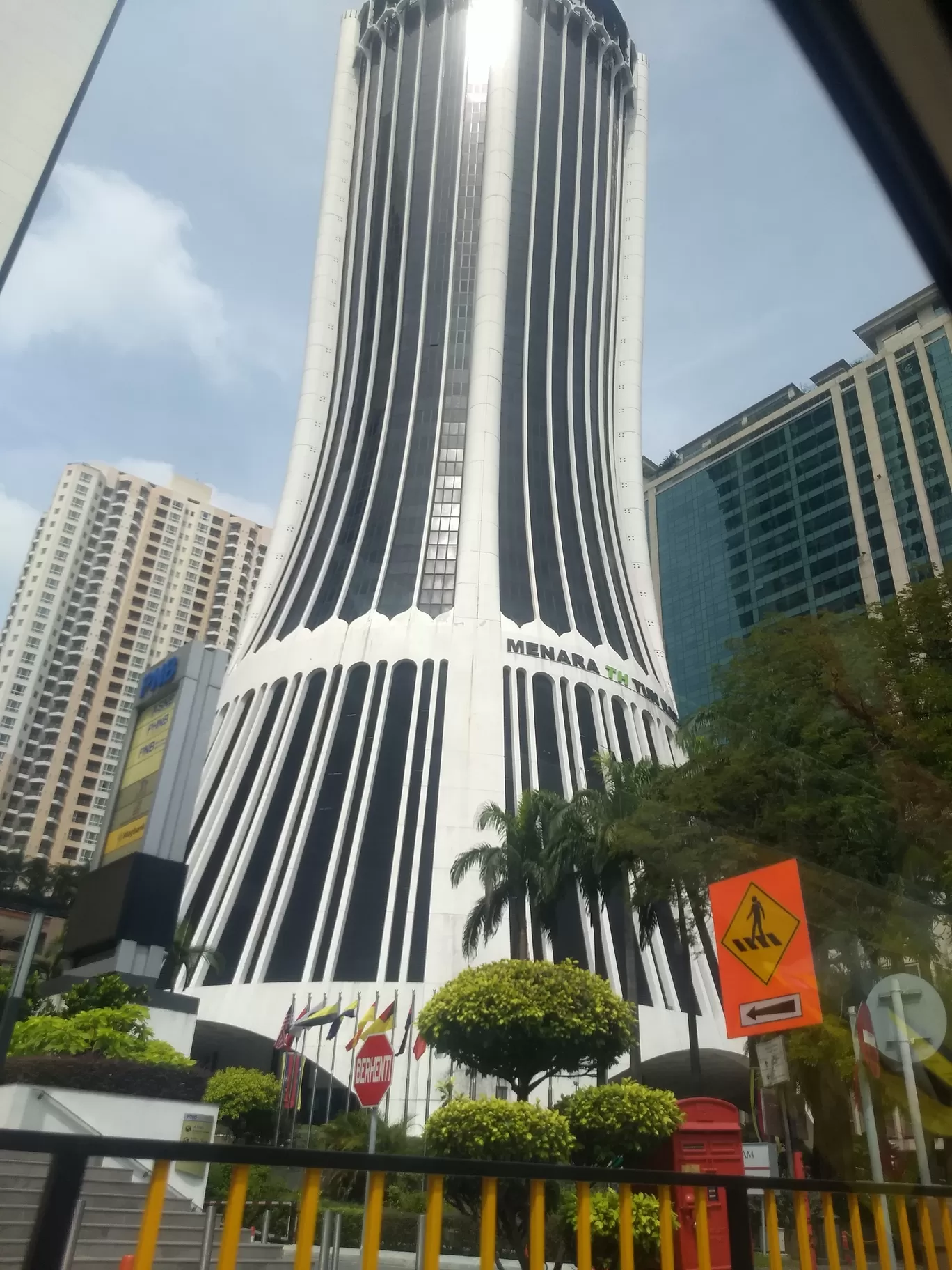 Photo of Kuala Lumpur By Gireesh Gangadharan (To Wander Is To Be Alive)