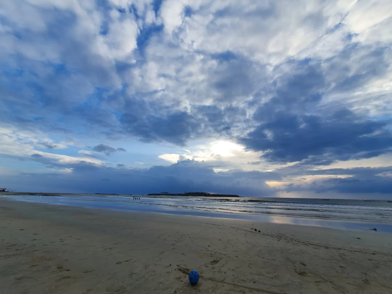 Photo of Malvan Beach By Casual Explorer