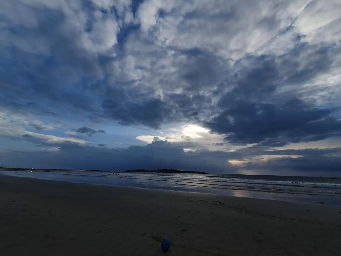 Photo of Malvan Beach By Casual Explorer