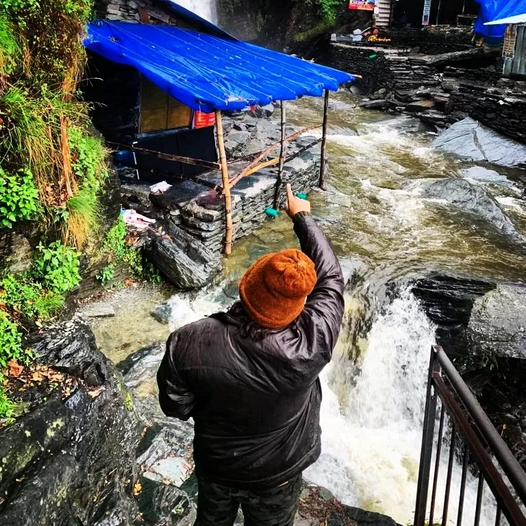 Photo of BhagsuNag waterfall By Saurabh Mashelkar