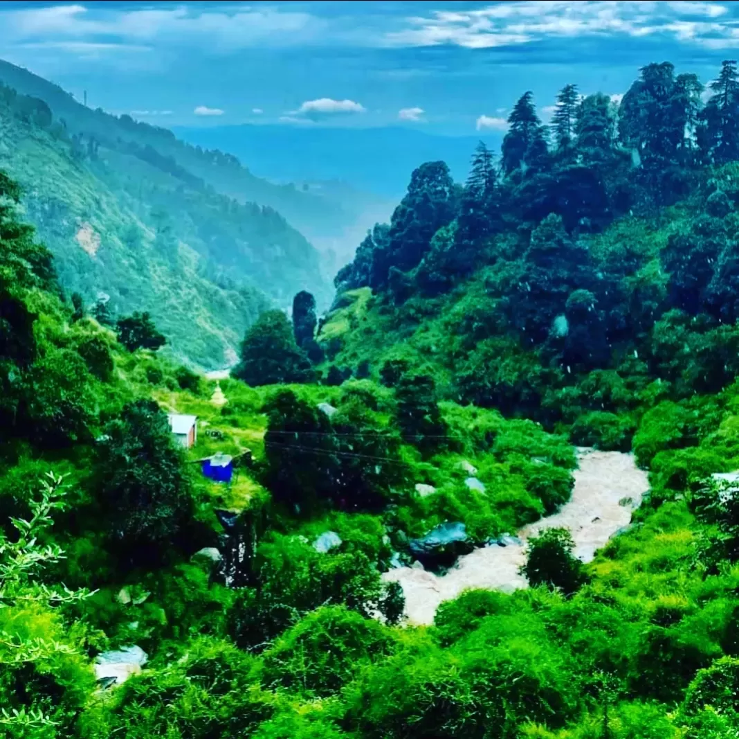 Photo of BhagsuNag waterfall By Saurabh Mashelkar