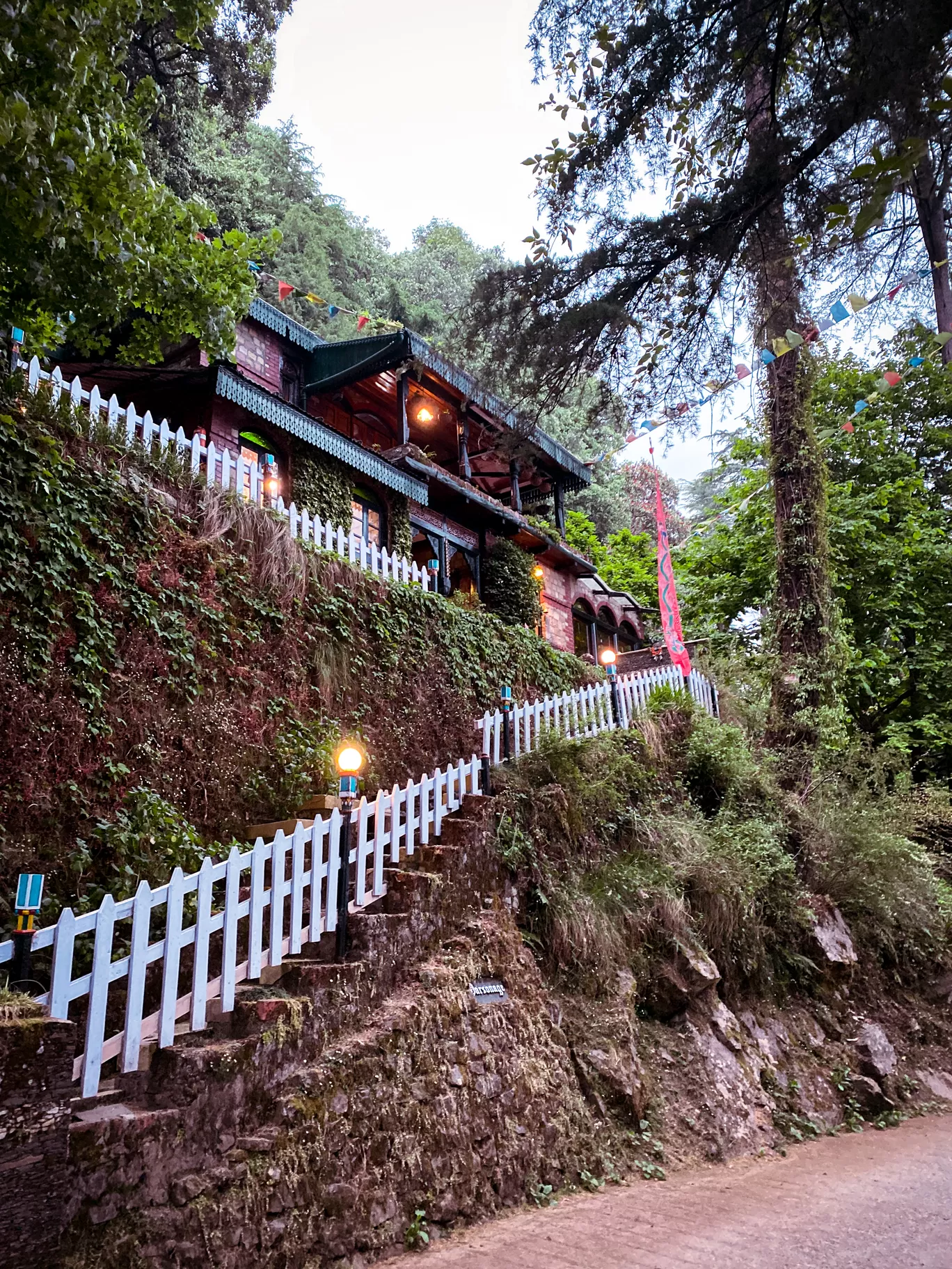 Photo of Mussoorie By Tanisha Bhandari