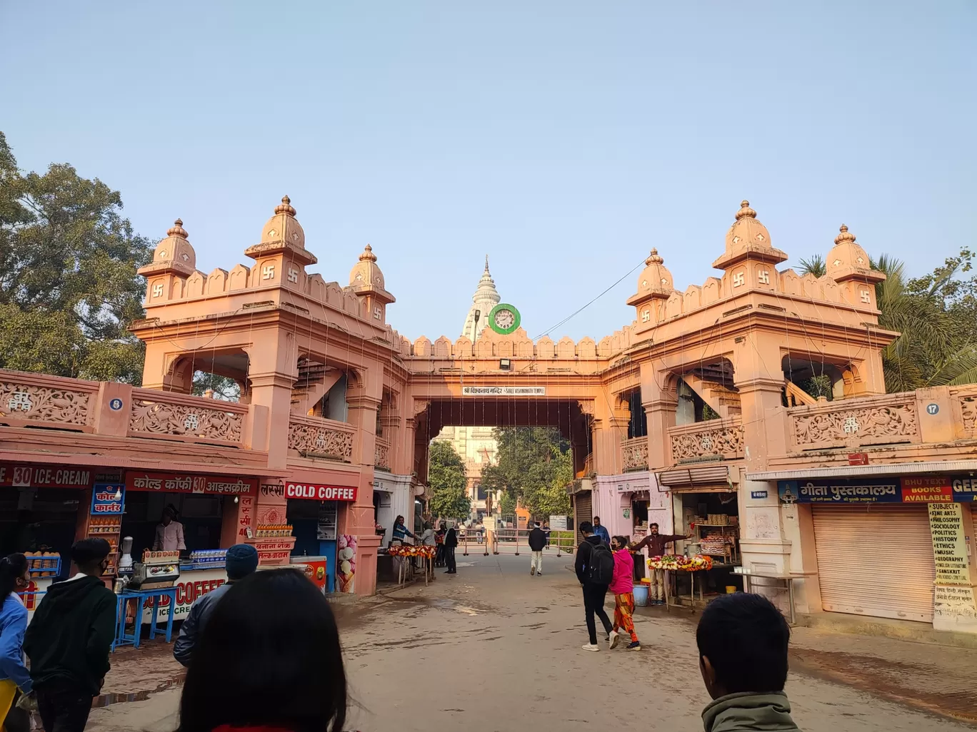 Photo of Kashi Vishwanath temple By Vinit Yashwant Singh