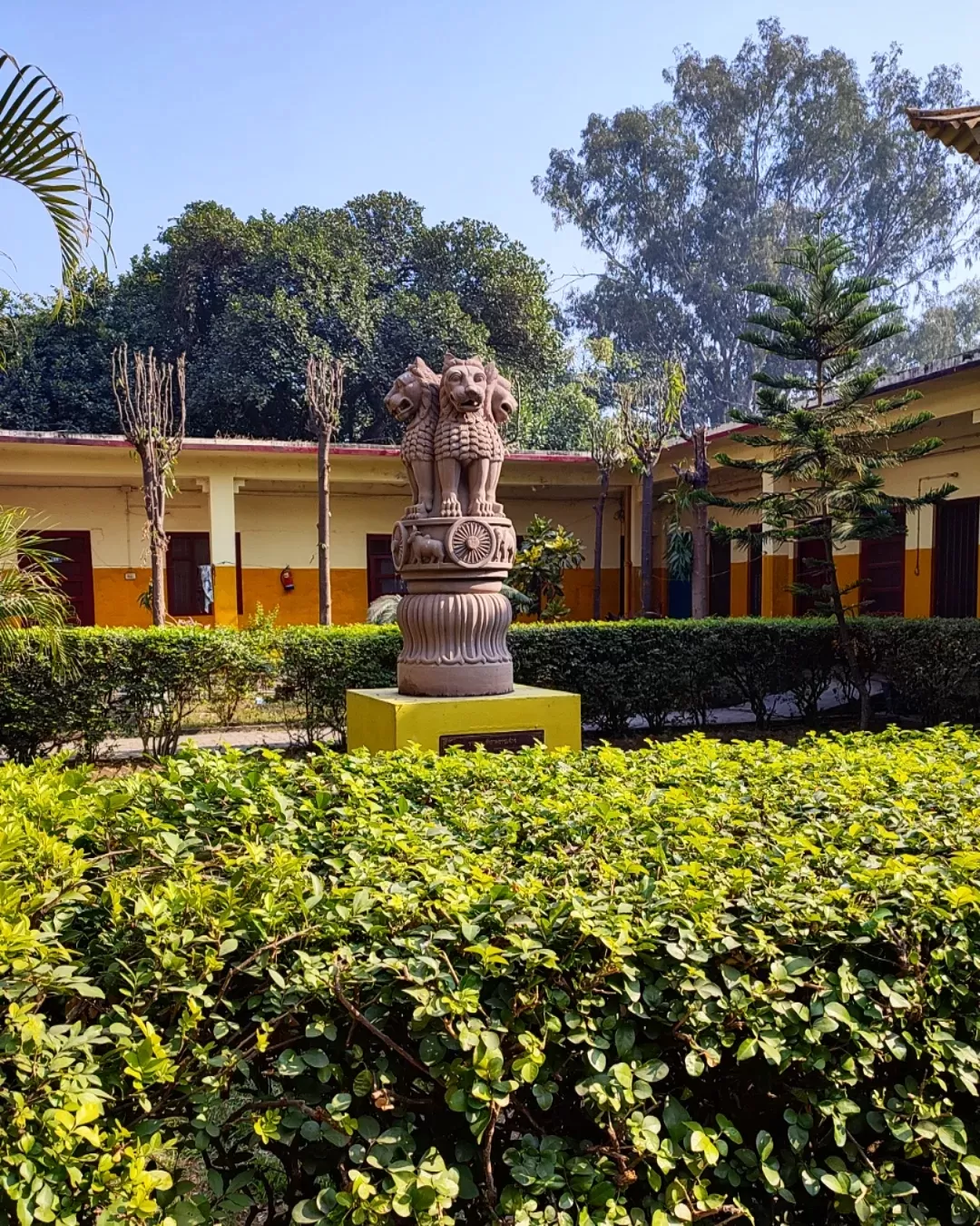 Photo of Chinese Buddhist Temple By Vinit Yashwant Singh