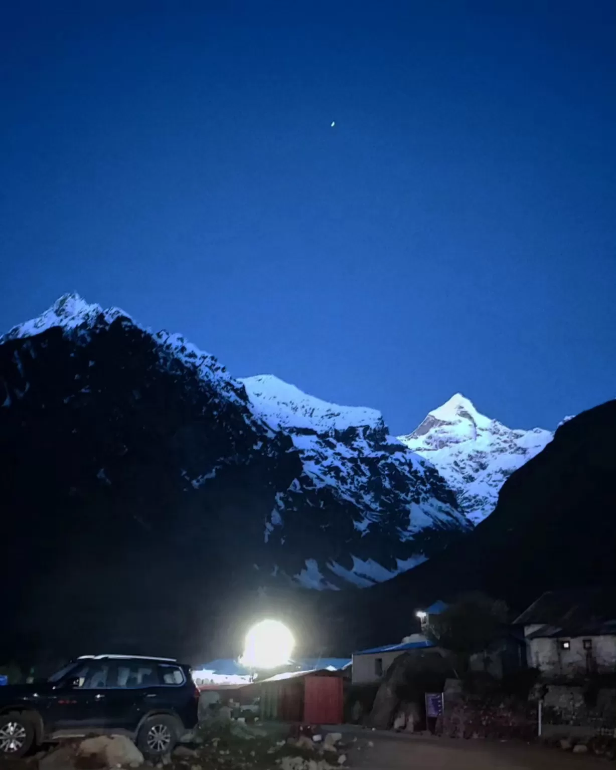 Photo of Badrinath Temple By Vinit Yashwant Singh