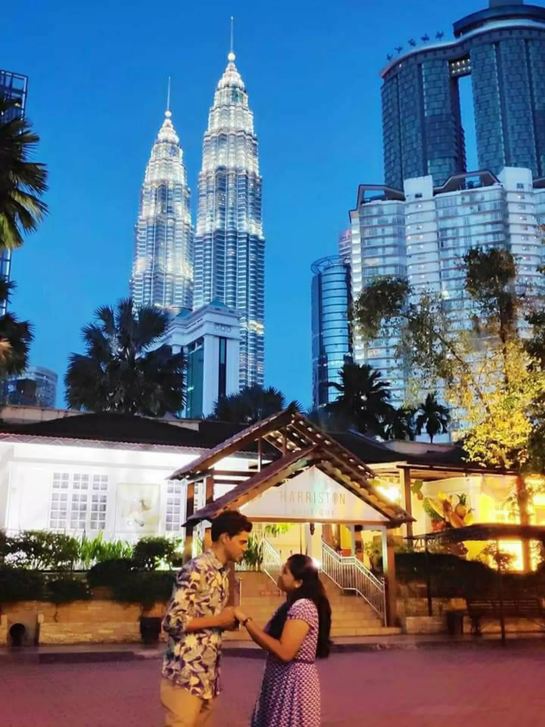 Photo of Petronas Twin Towers By Sonali Panagale
