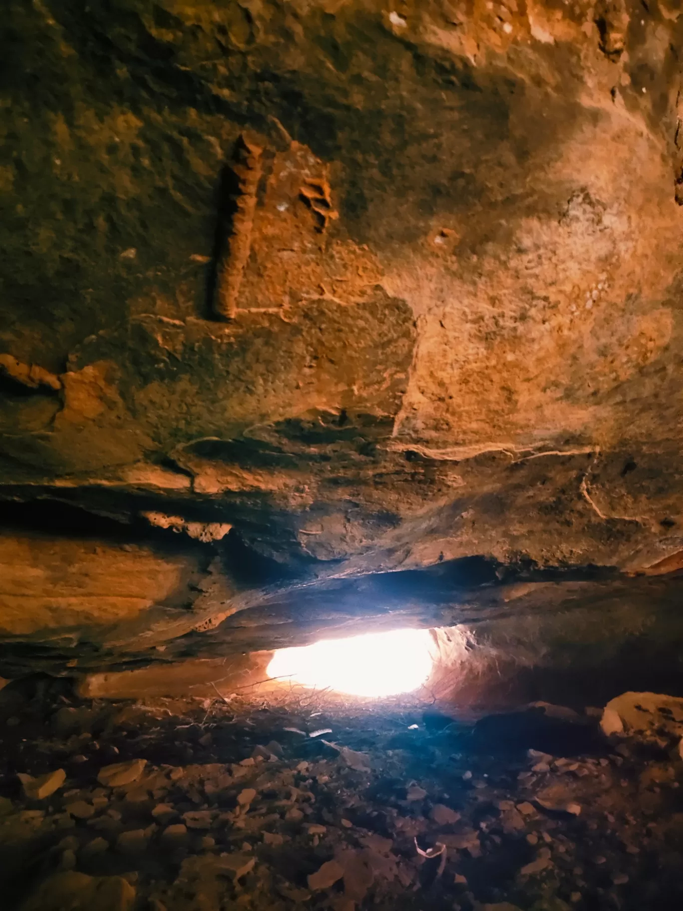 Photo of Bhimbetka rock shelters By Urmi D