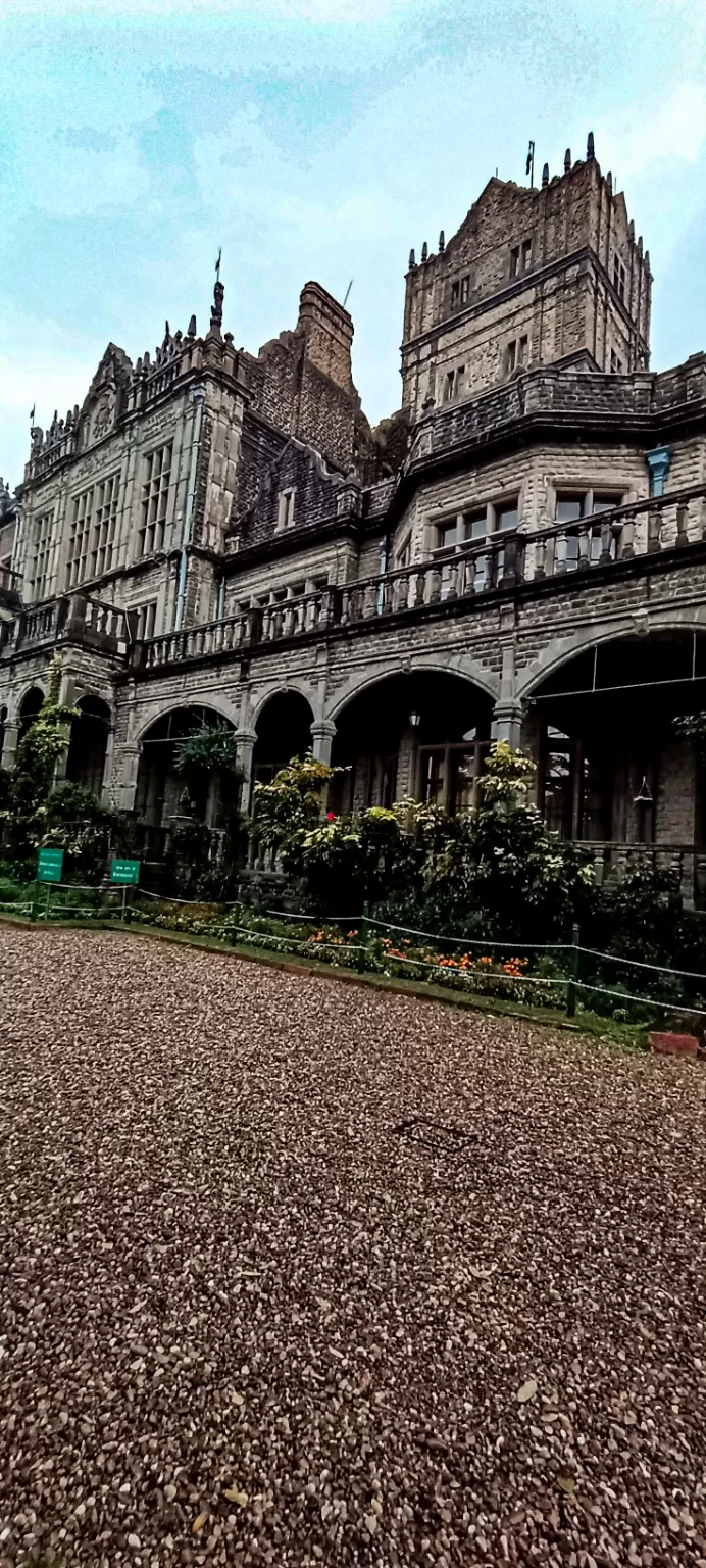 Photo of Viceregal Lodge & Botanical Gardens By Daud Akhter