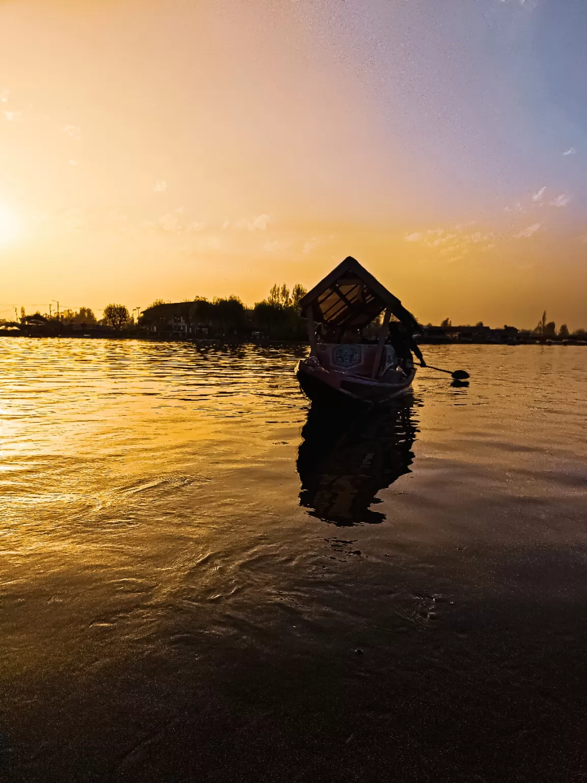 Photo of Dal Lake By Nargis Farheena 