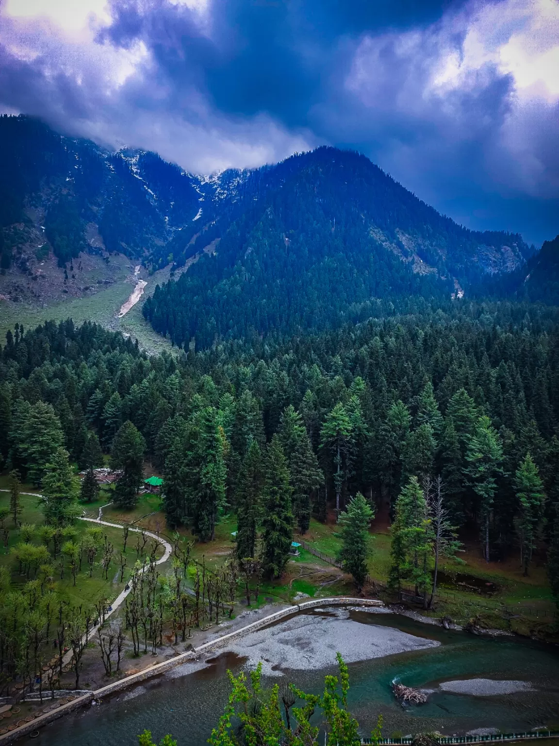 Photo of Betab Valley By Nargis Farheena 