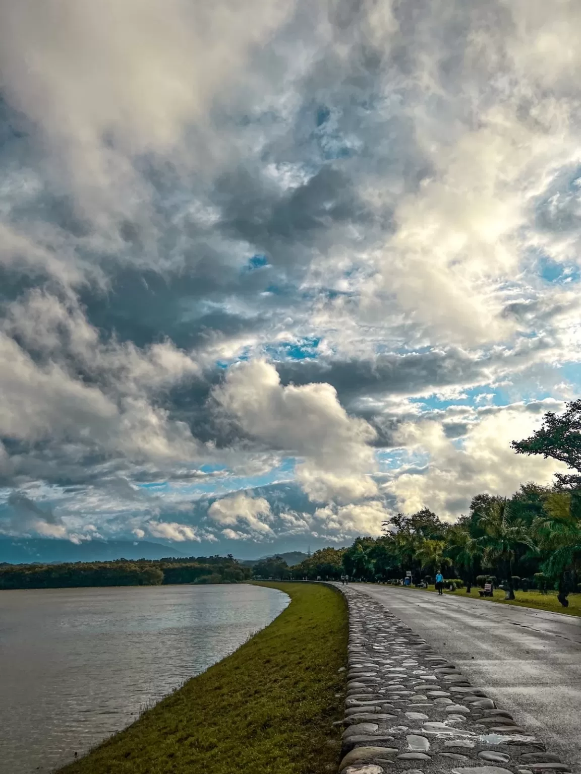 Photo of Sukhna Lake Chandigarh By Nargis Farheena 