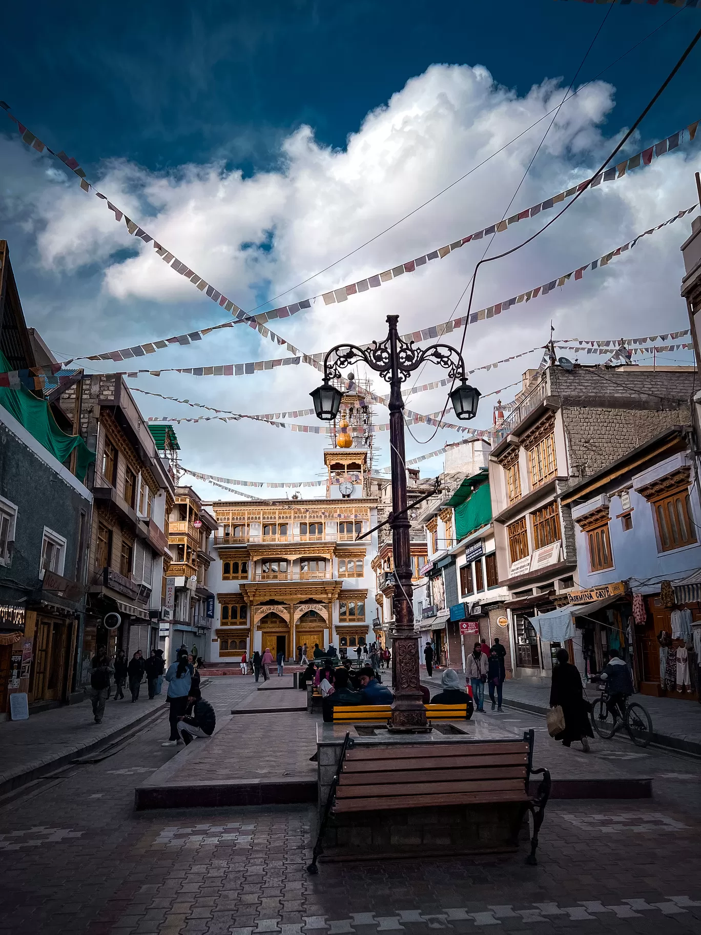 Photo of Leh Main Market By Nargis Farheena 
