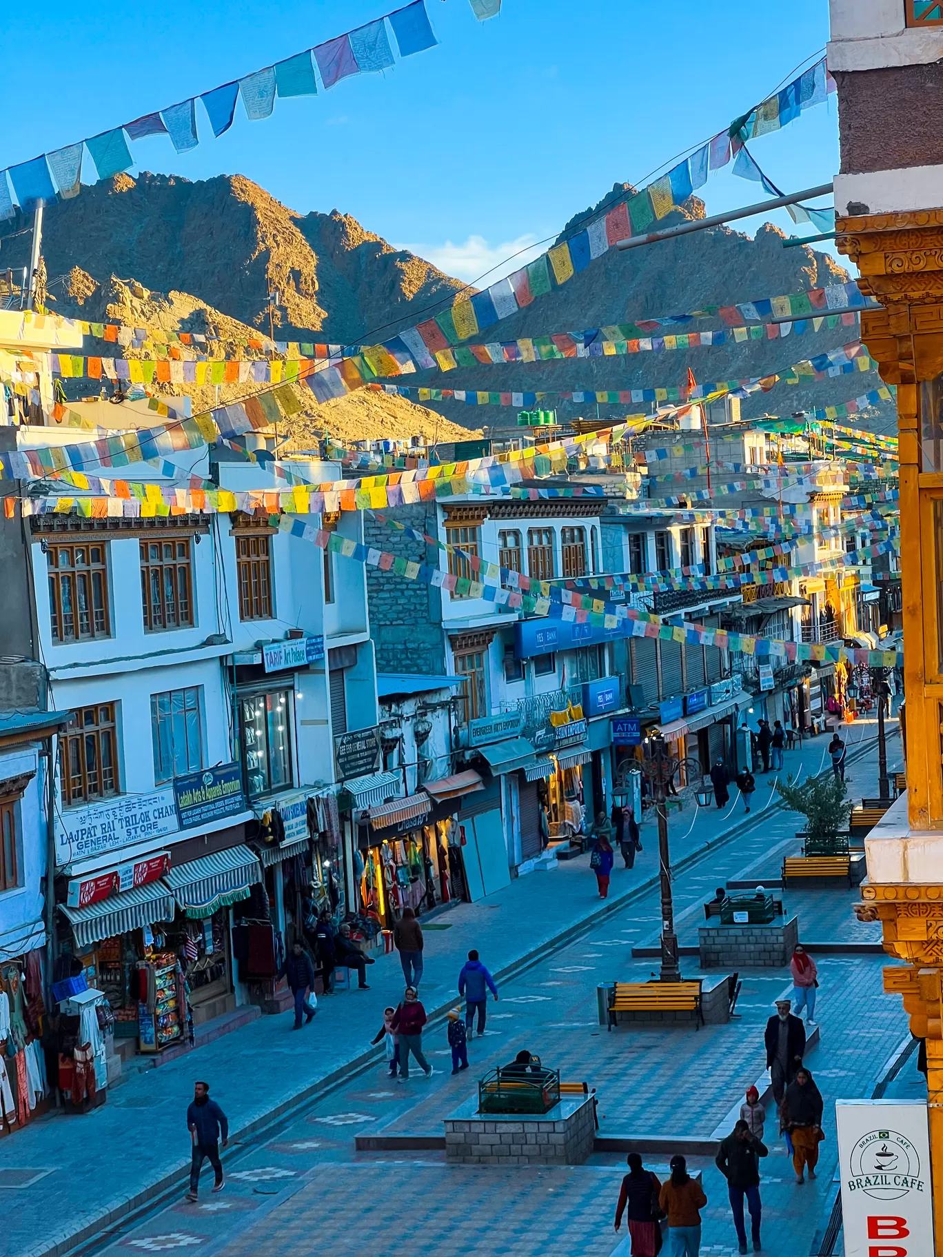 Photo of Leh Main Market By Nargis Farheena 