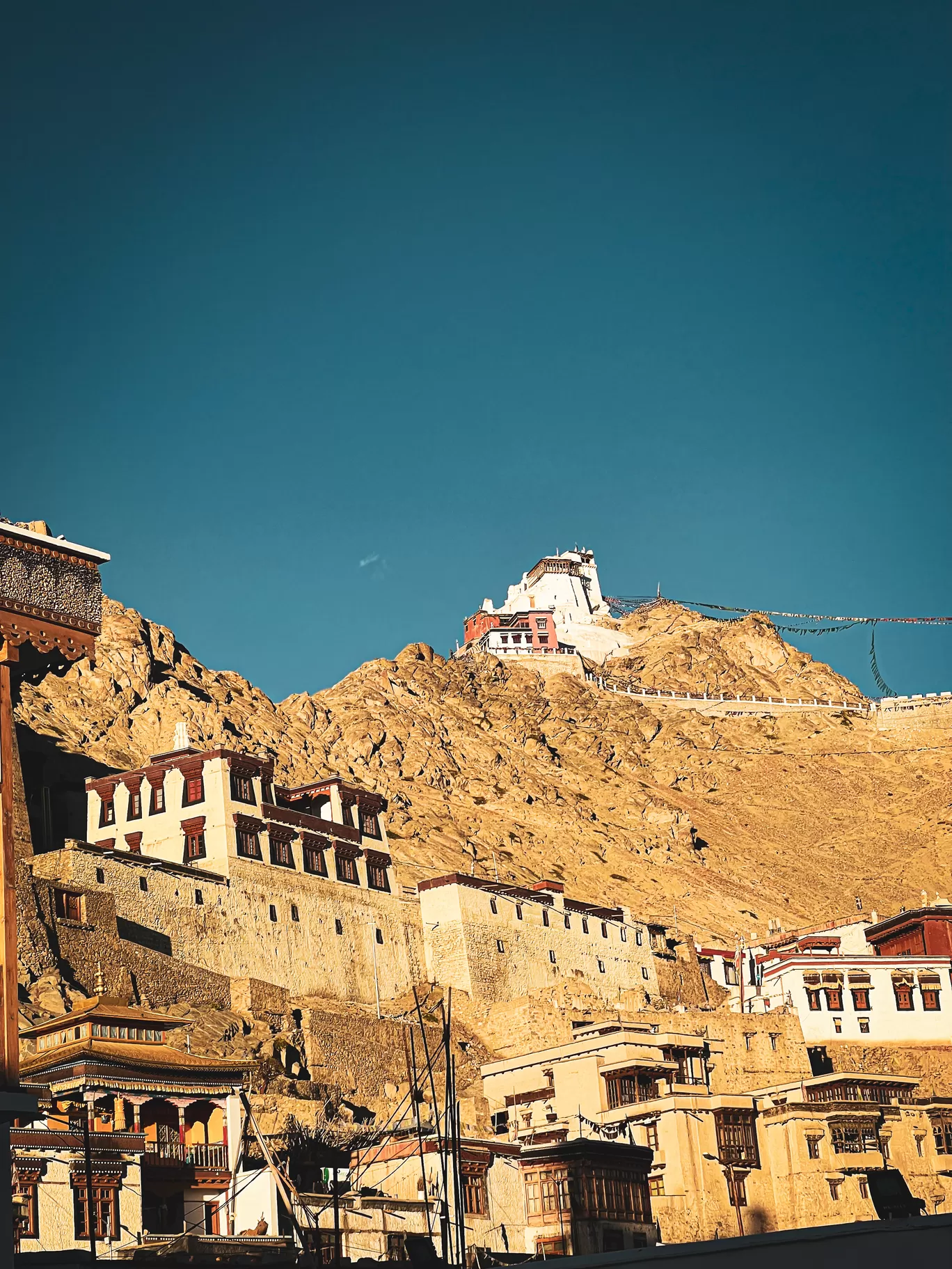 Photo of Leh Main Market By Nargis Farheena 