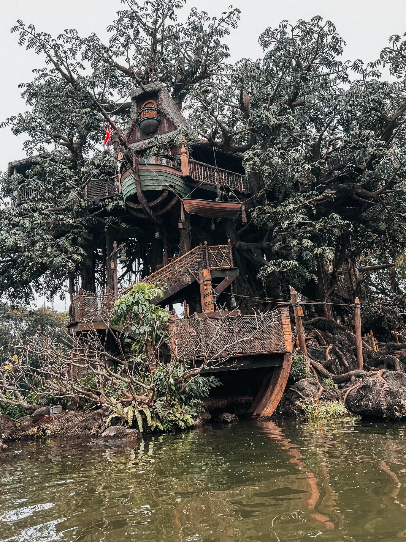 Photo of Hong Kong Disneyland By Nargis Farheena 