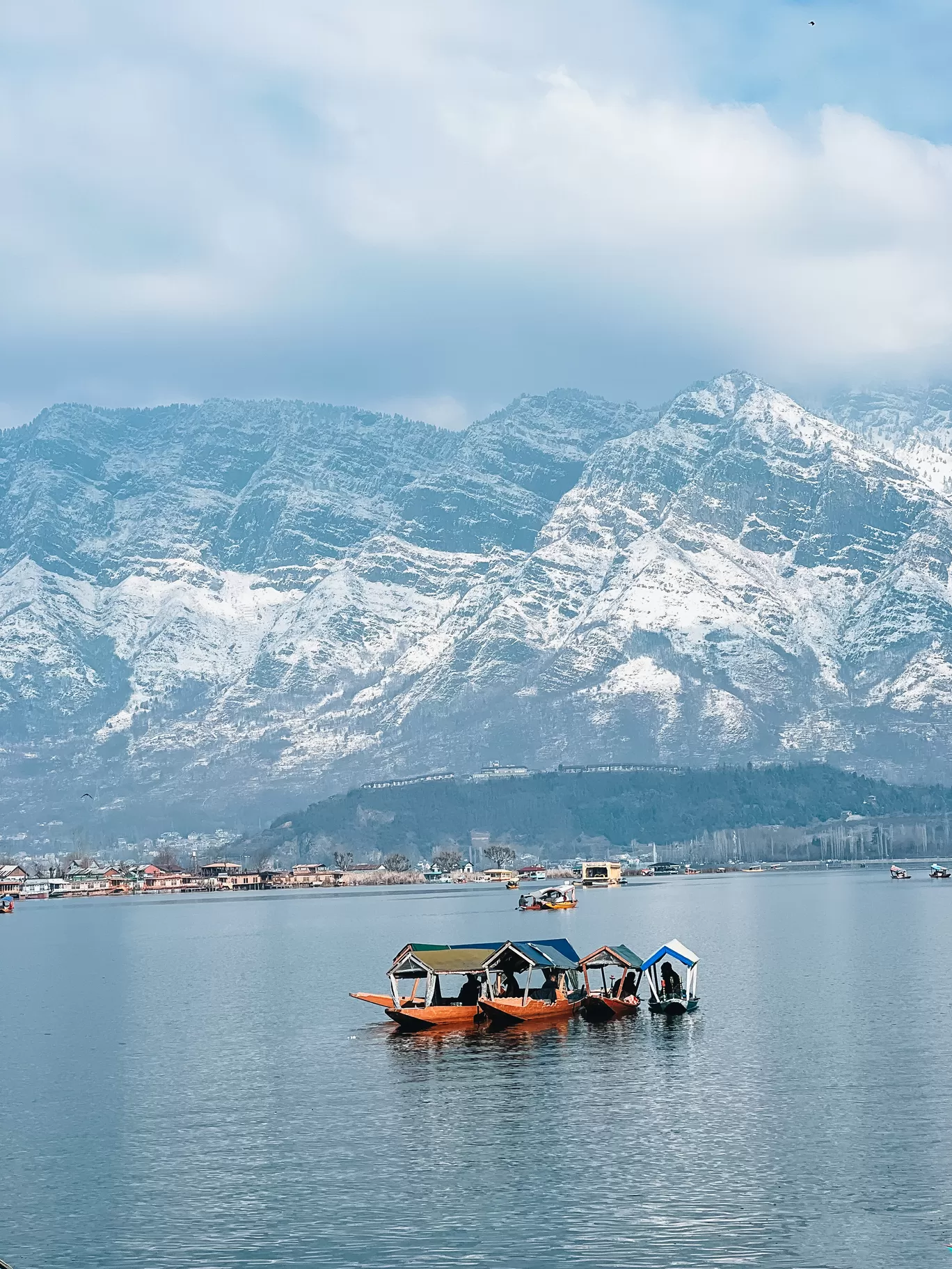 Photo of Dal Lake By Nargis Farheena 