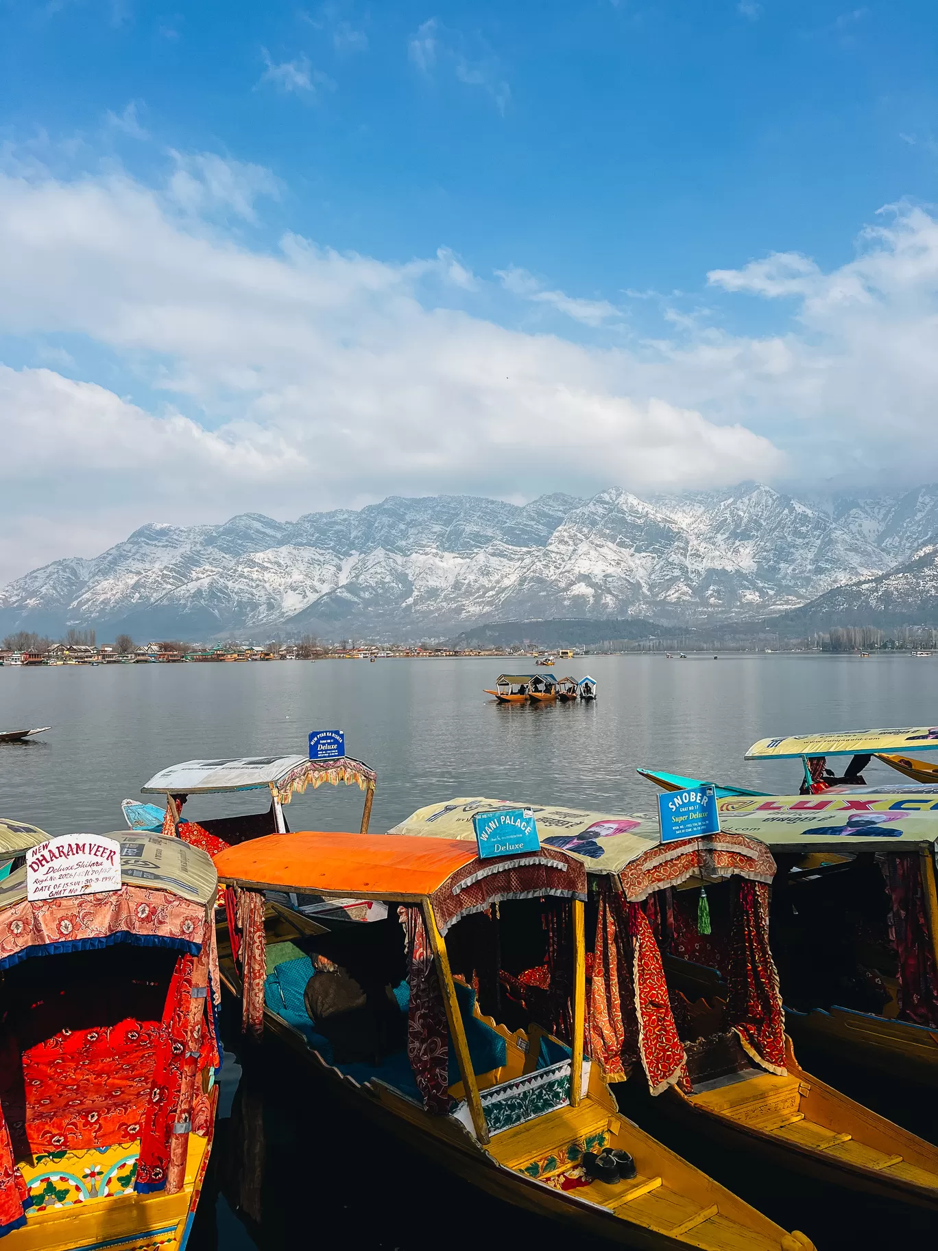 Photo of Dal Lake By Nargis Farheena 