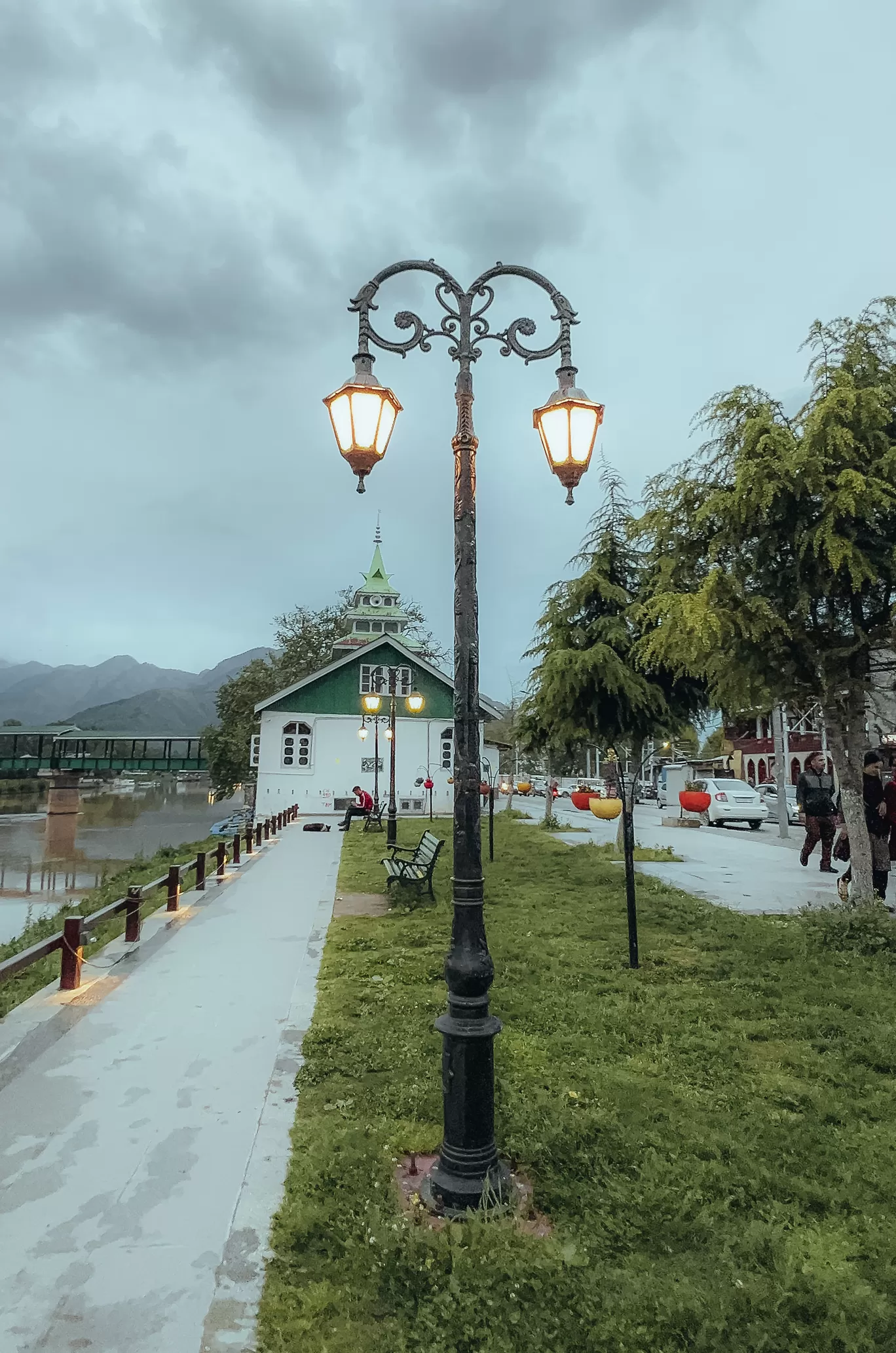 Photo of Jhelum Rajbagh Riverfront By Nargis Farheena 