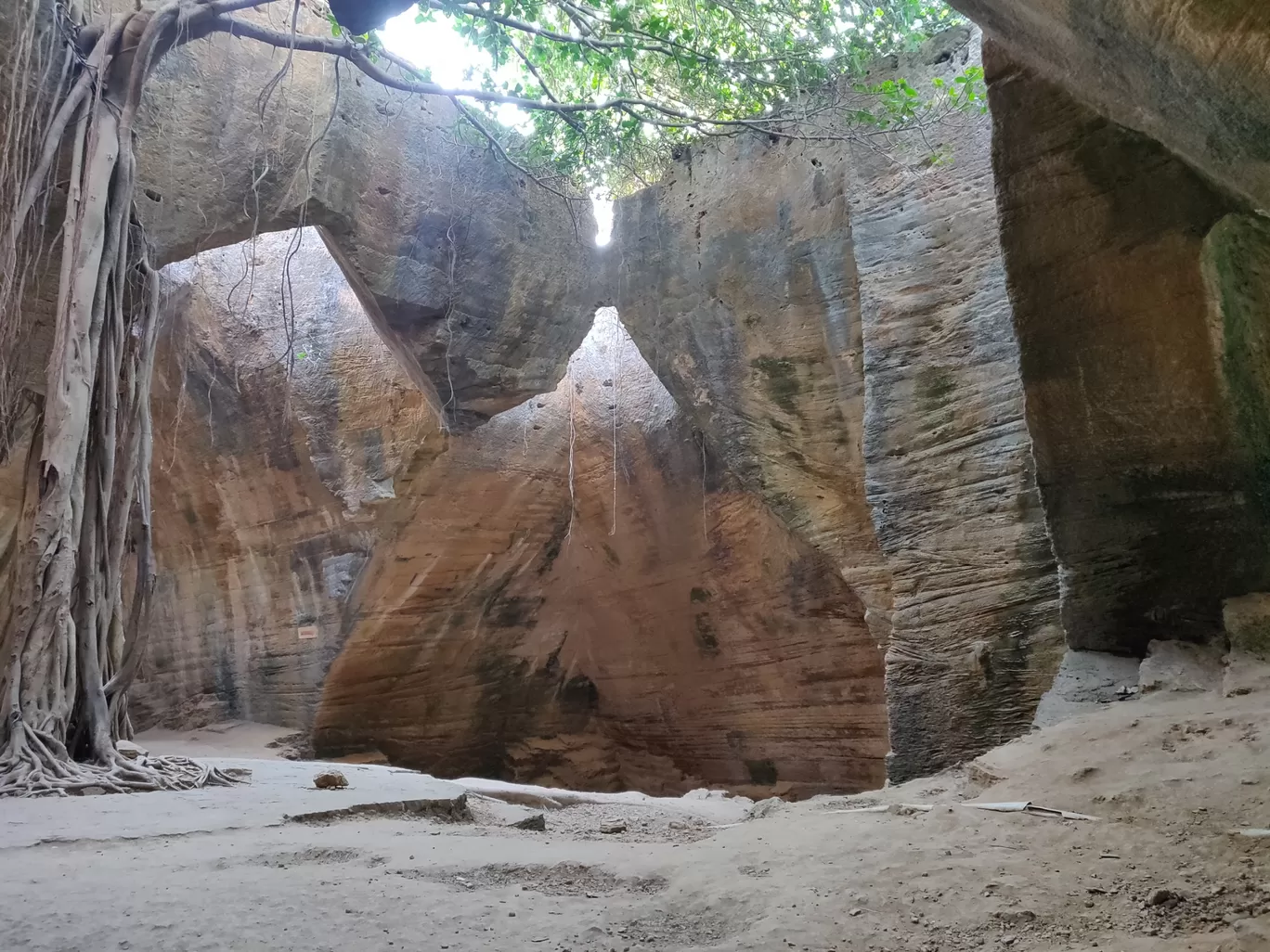 Photo of Naida Caves By Nikhil Bhati