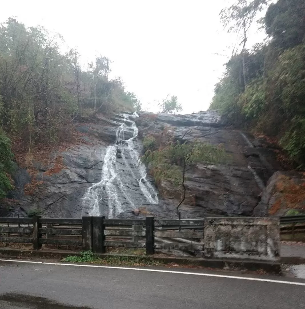 Photo of Athirappilly Water Falls By Suhan v Balegar