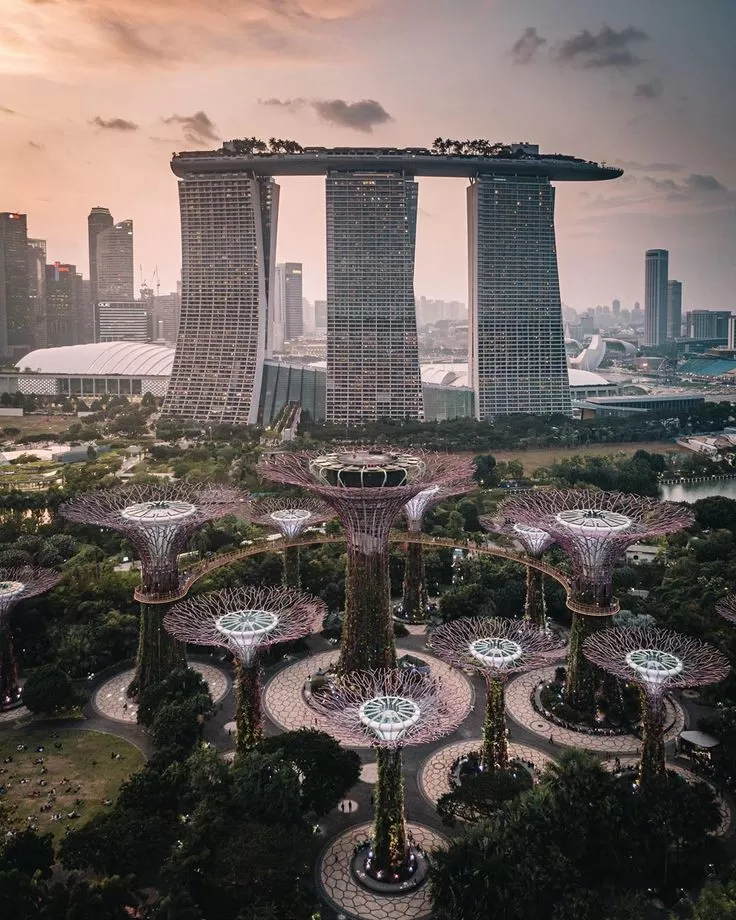 Photo of Singapore By Aditya Dave