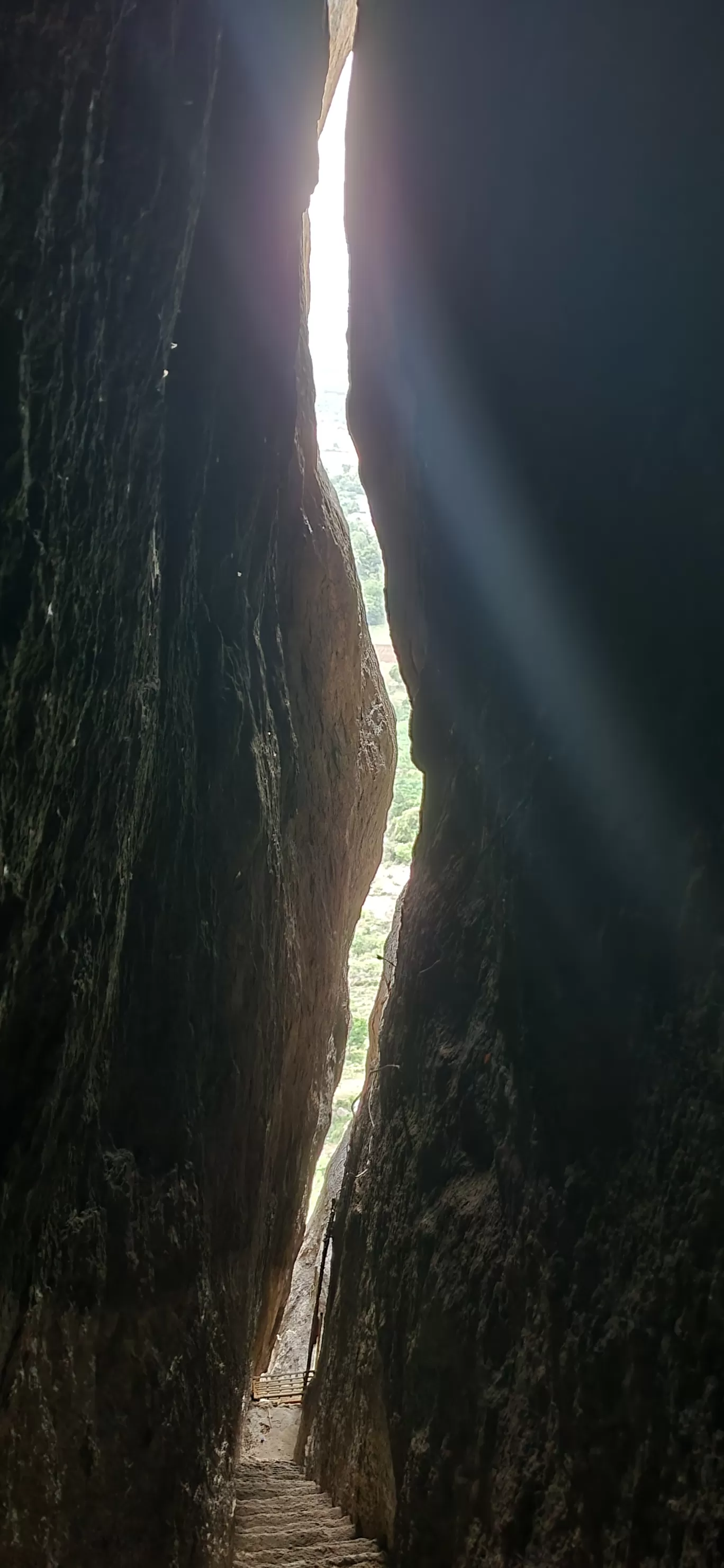 Photo of Puligundu Rock Mountain By Trekking CrabAries