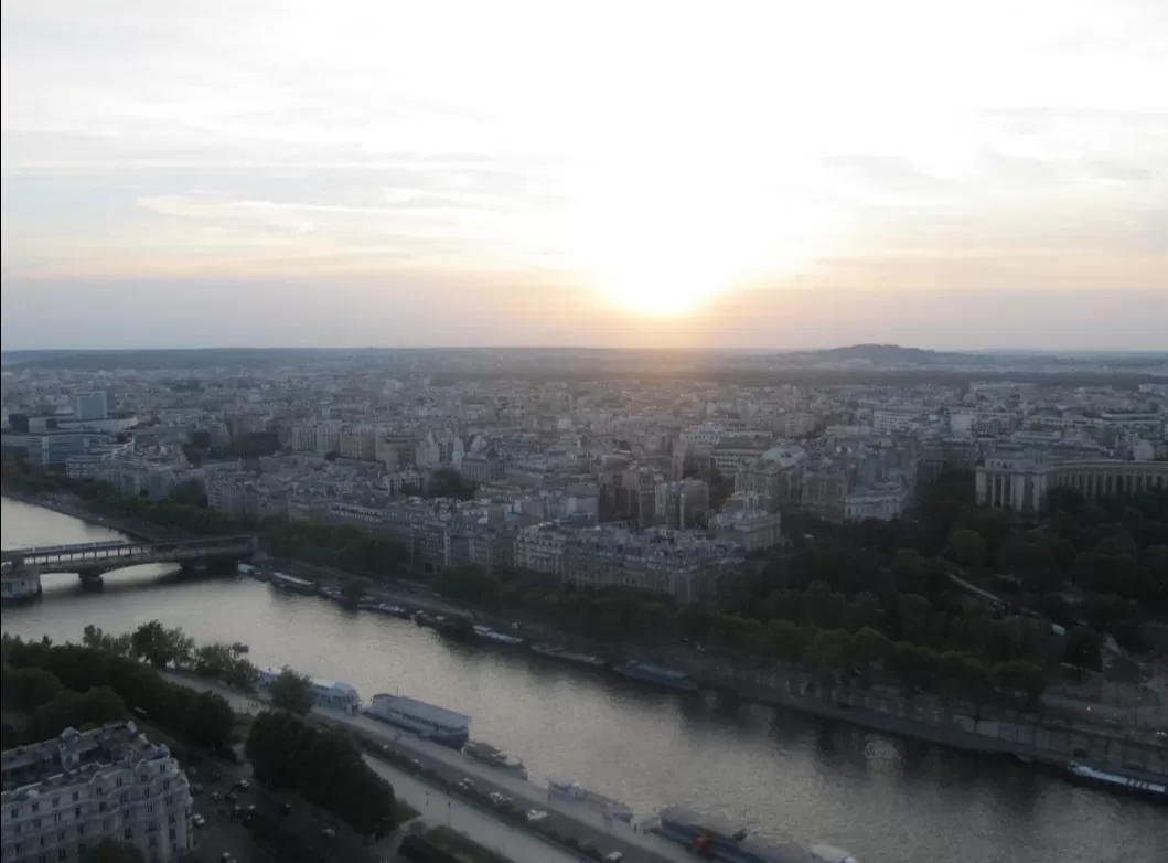 Photo of Paris By rajesh manchal