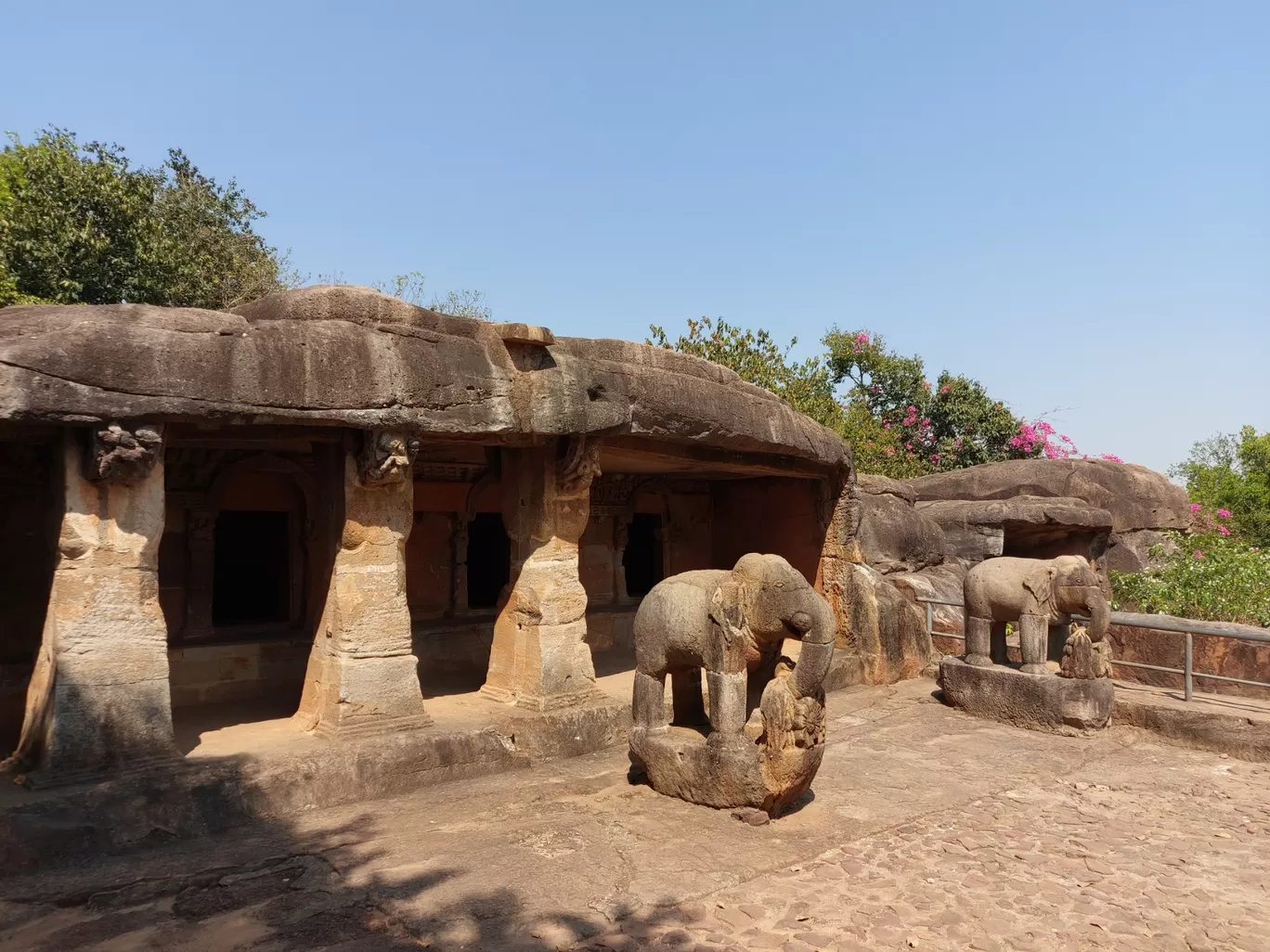 Photo of Udayagiri and Khandagiri Caves By Harjit Singh 