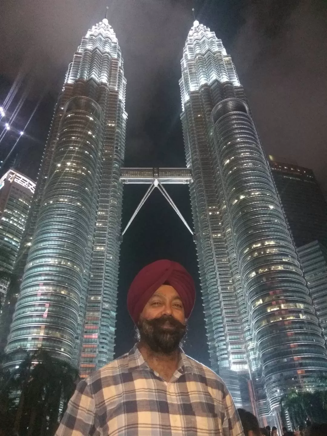 Photo of Petronas Twin Towers By Harjit Singh 