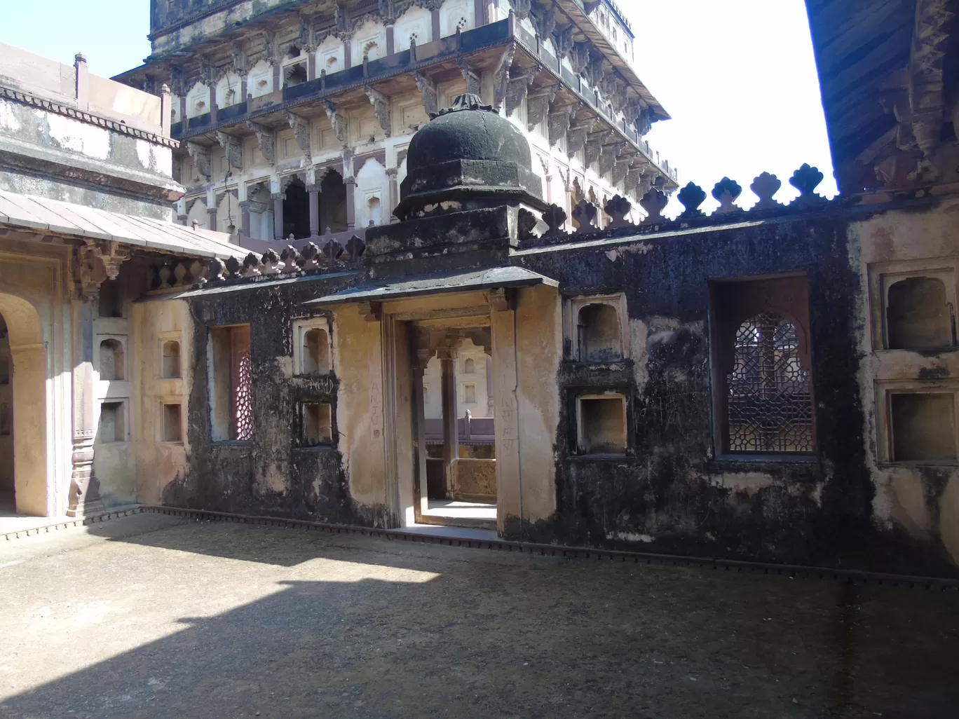 Photo of Datia Palace By Harjit Singh 