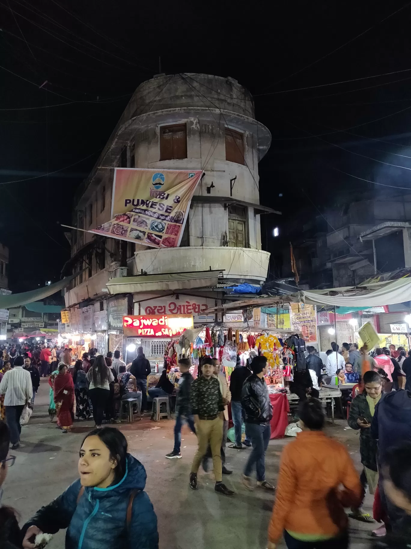 Photo of Manekchowk Food Market By Shreya Agarwal