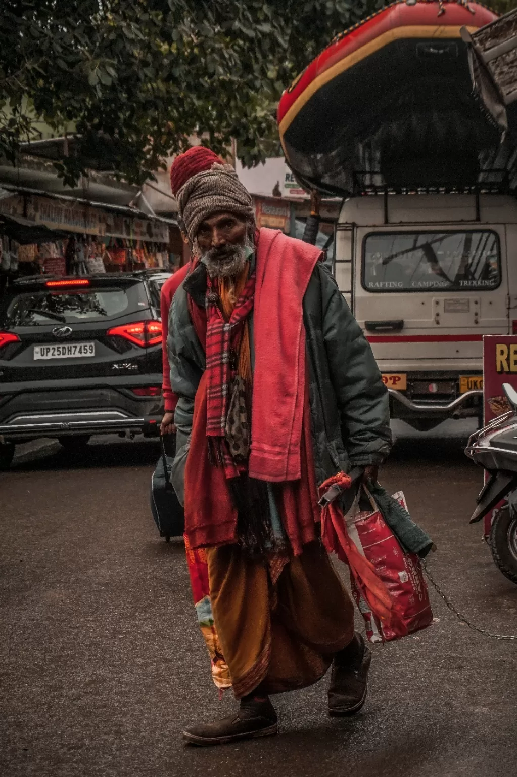 Photo of Rishikesh By Azhakappan Rahul