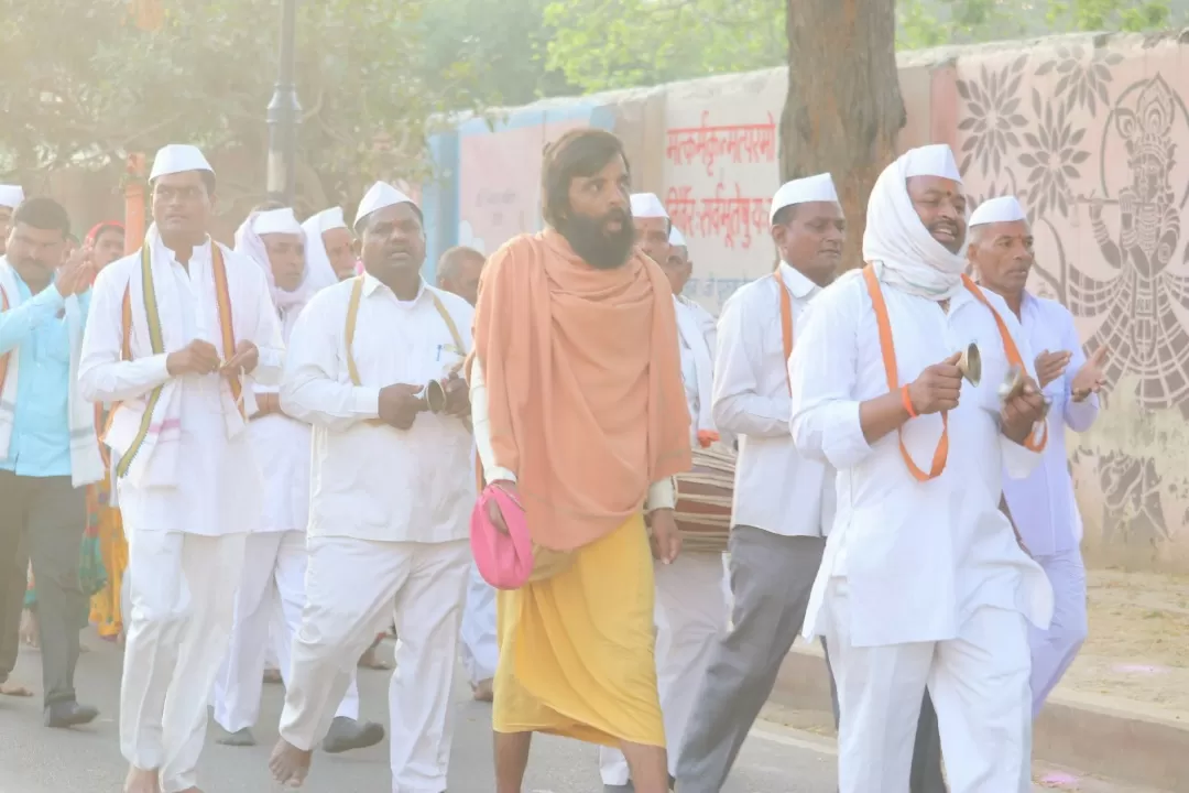 Photo of वृंदावन By Tejasvee Mehta