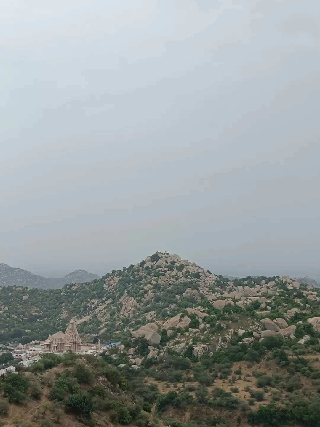 Photo of Shri Ajitnath Bhagwan Shwetamber Jain Derasar By Tejas Modi