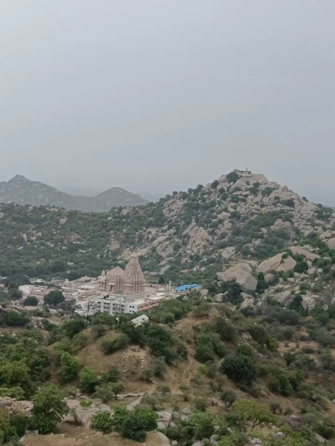 Photo of Shri Ajitnath Bhagwan Shwetamber Jain Derasar By Tejas Modi